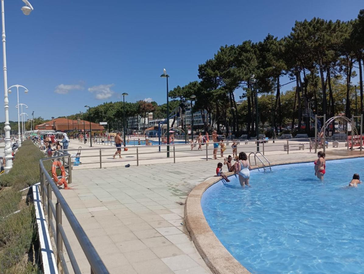Samil Primera Linea De Playa Vigo Esterno foto